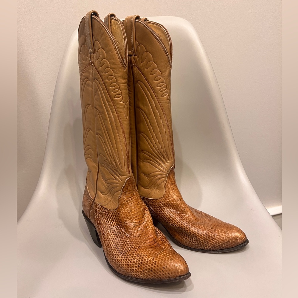 Vintage Tony Lama snakeskin western boots